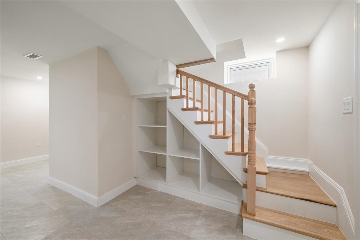 8 Hollis Street Property Photo 25