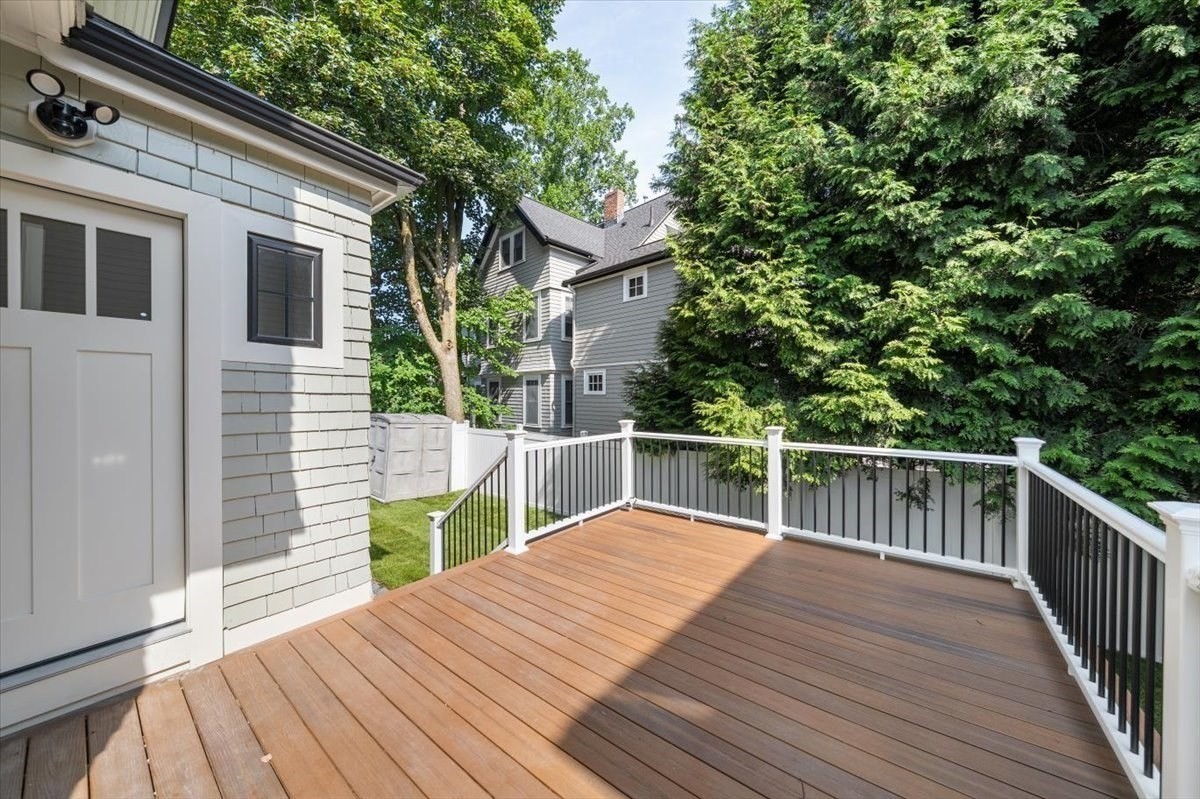 8 Hollis Street Property Photo 27