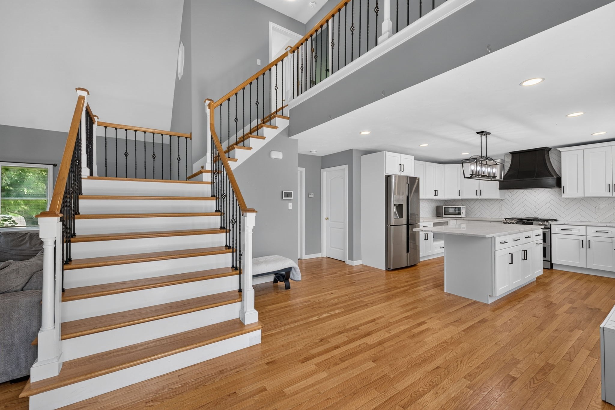 9 Broadview Ave Property Photo 6