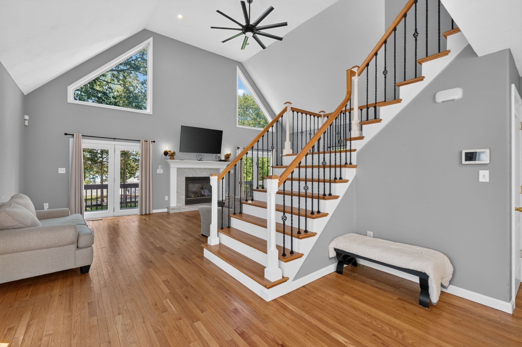 9 Broadview Ave Property Photo 9