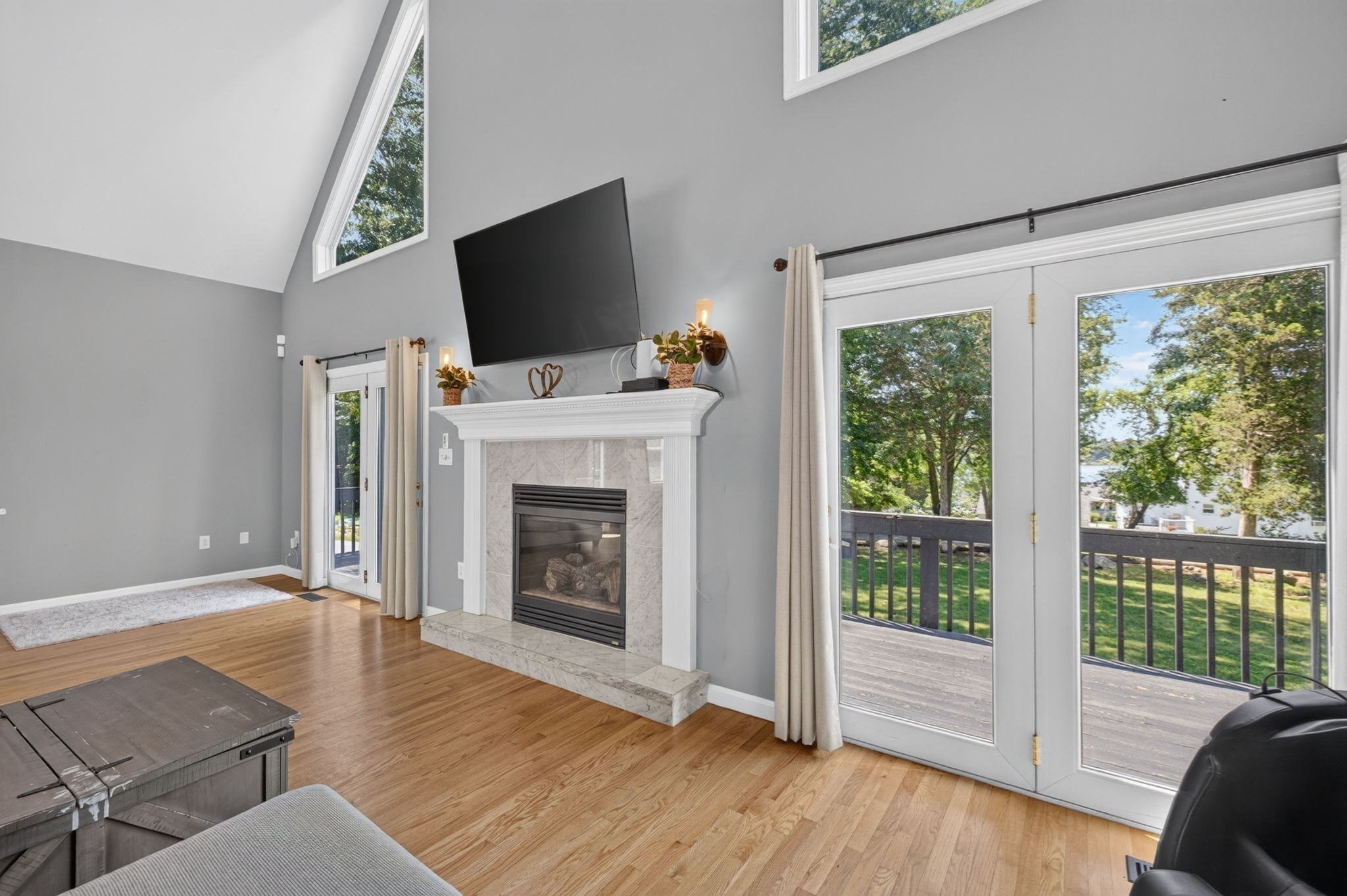9 Broadview Ave Property Photo 12