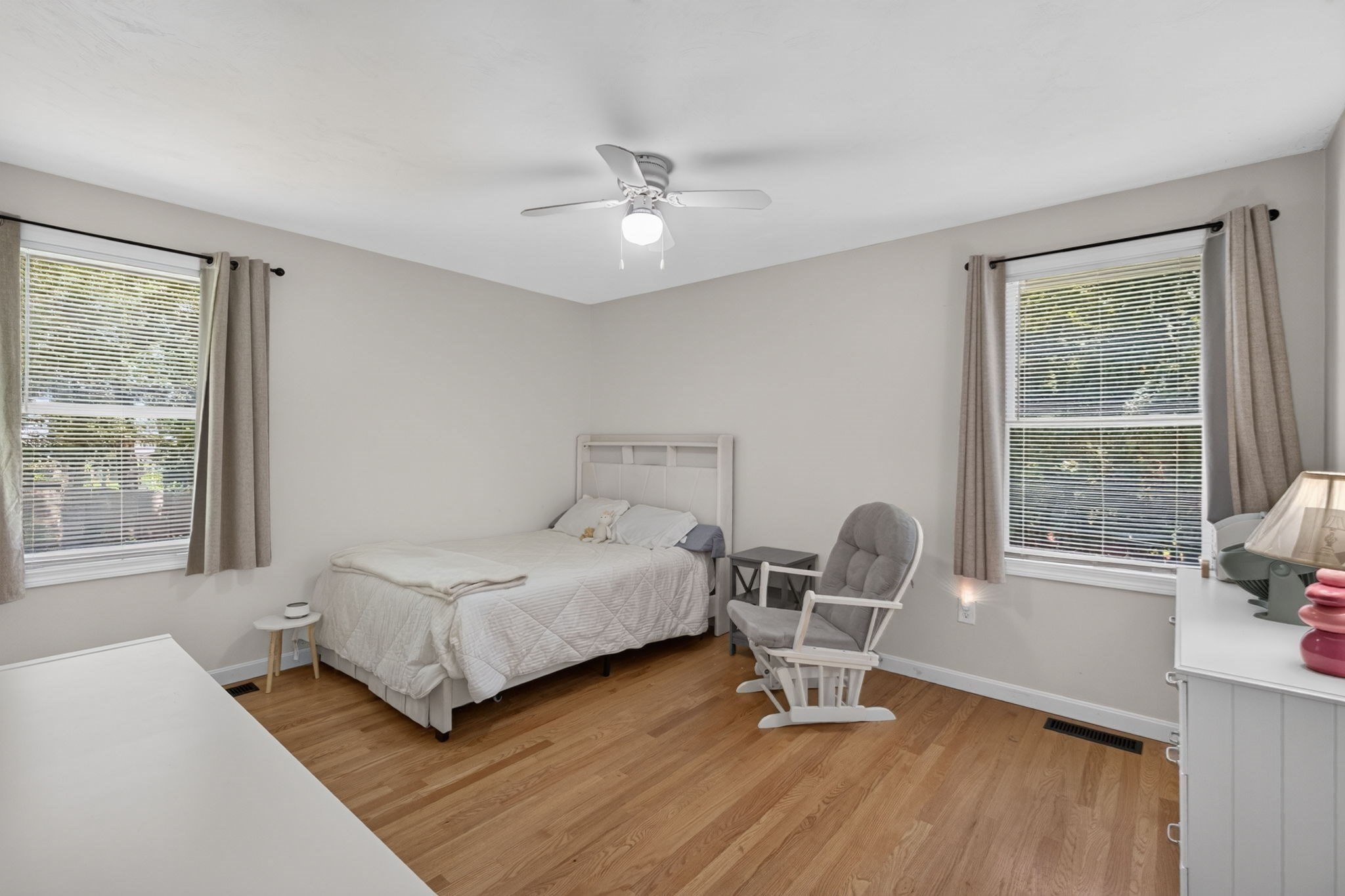 9 Broadview Ave Property Photo 16
