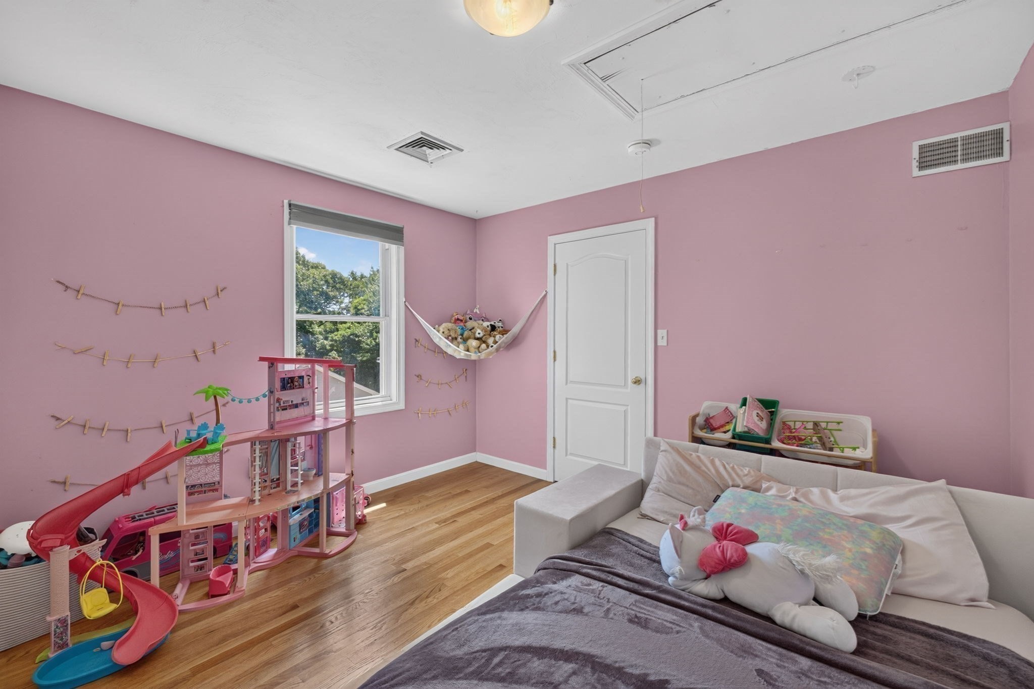 9 Broadview Ave Property Photo 25