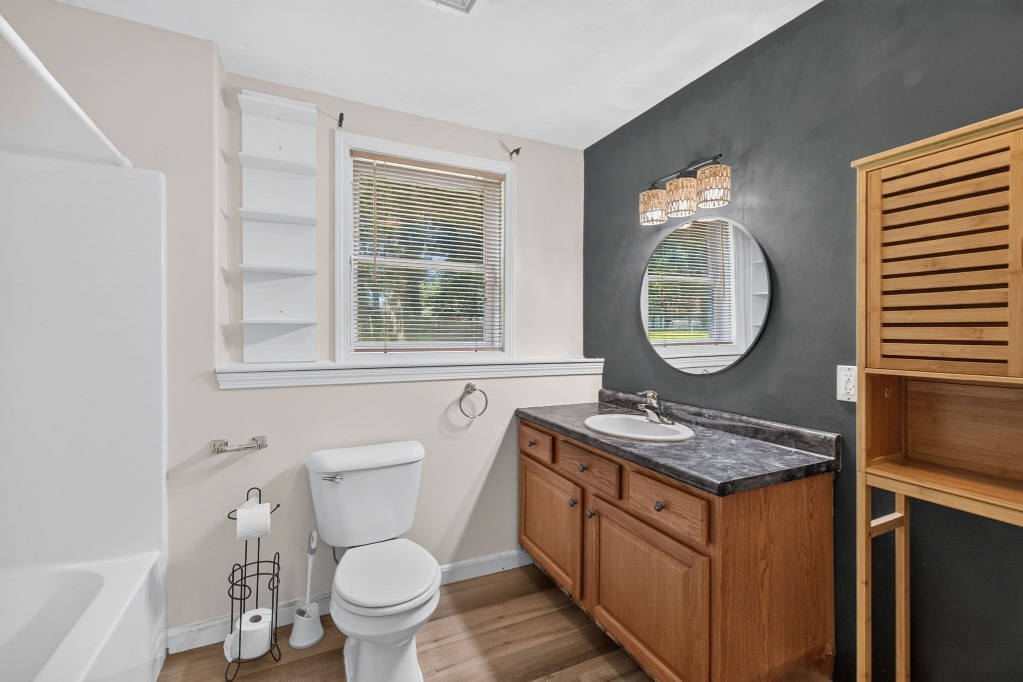 9 Broadview Ave Property Photo 31