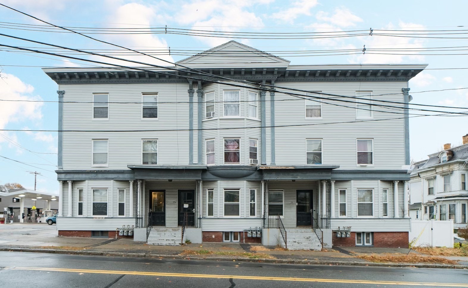 55 Pleasant St Property Photo 1