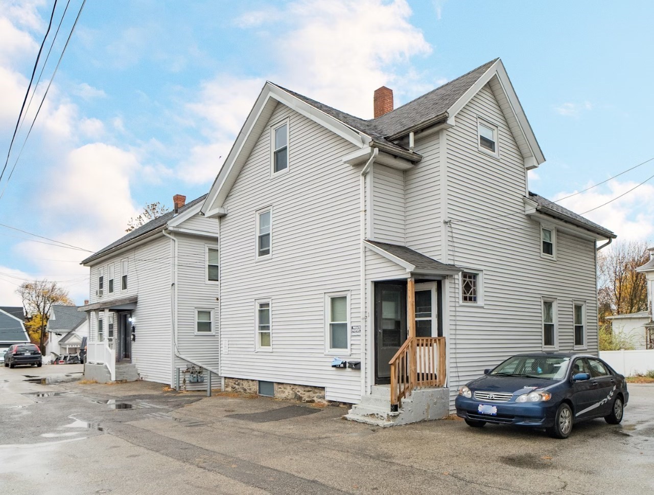55 Pleasant St Property Photo 3