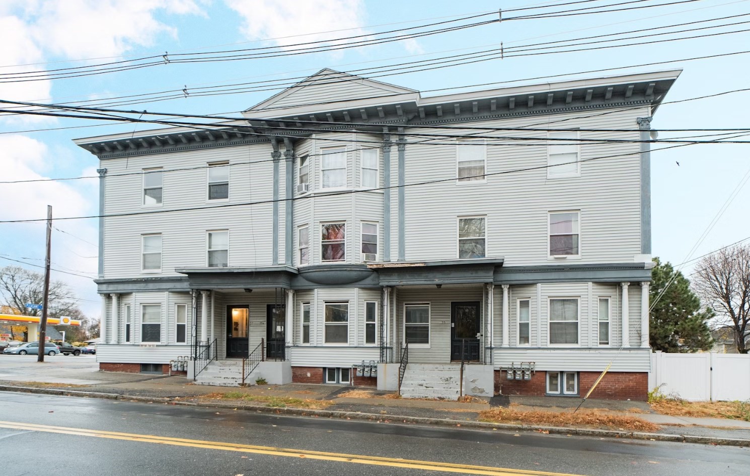 55 Pleasant St Property Photo 4