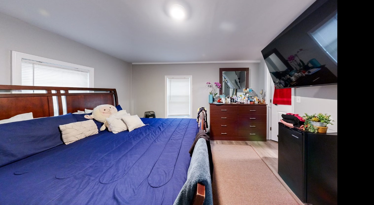 55 Pleasant St Property Photo 9