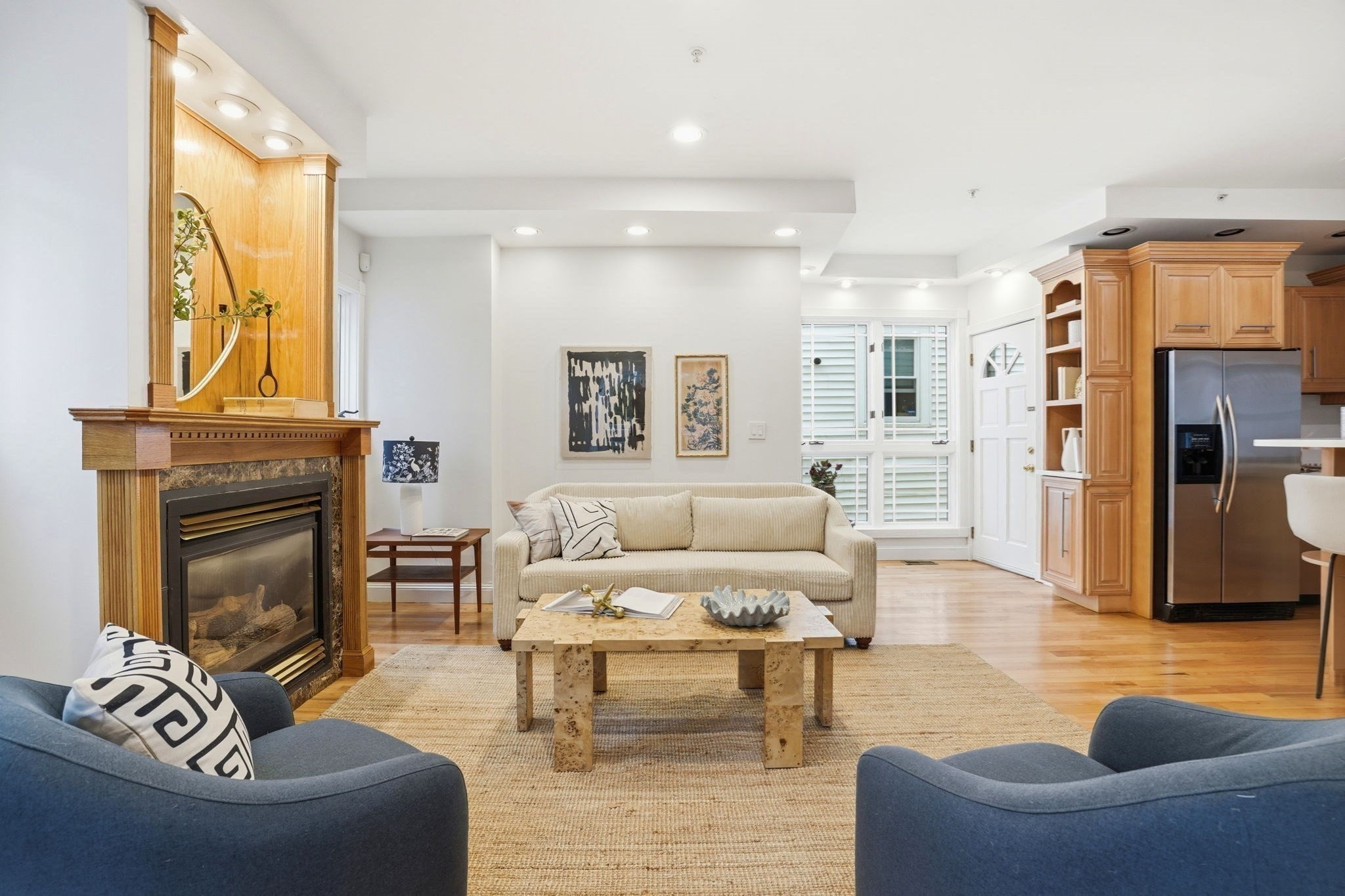 45 Market St # 2 Property Photo 4