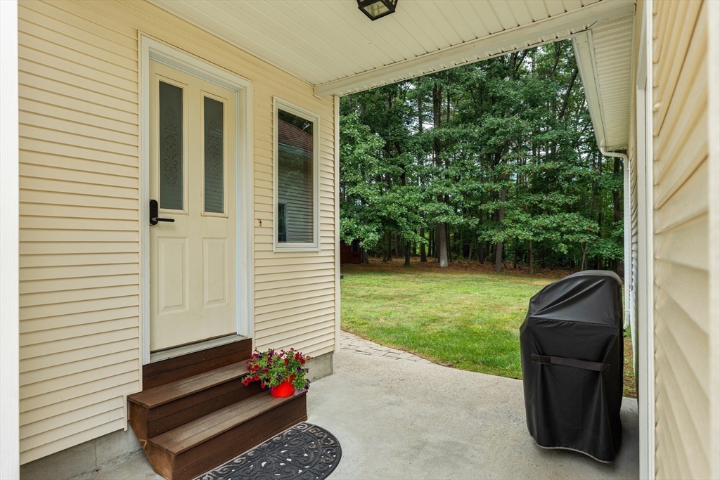 16 Pine Hill Rd Property Photo 5
