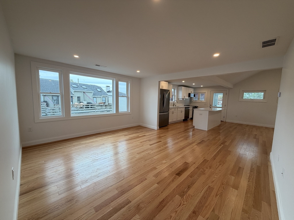 55 Mansfield # B Property Photo 5