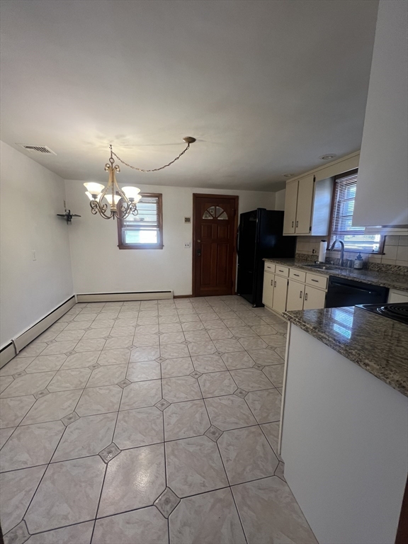 13 Lantern Rd Property Photo 5