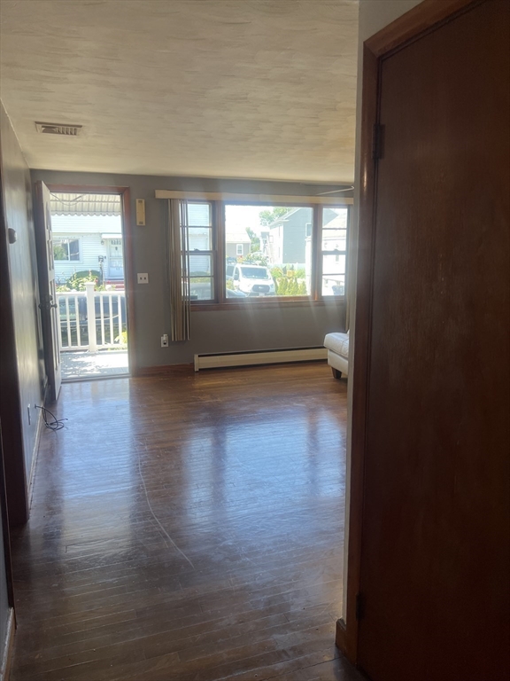 13 Lantern Rd Property Photo 15