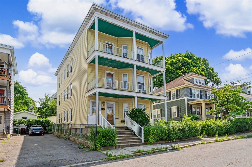 9 Bourne St Property Photo 1