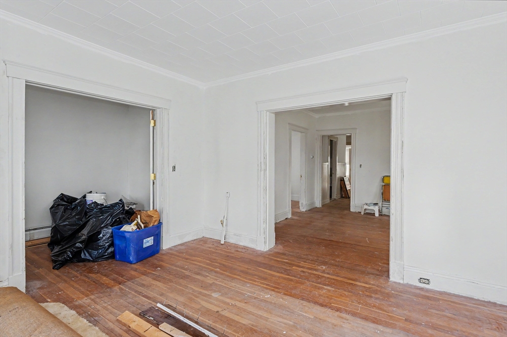 9 Bourne St Property Photo 4