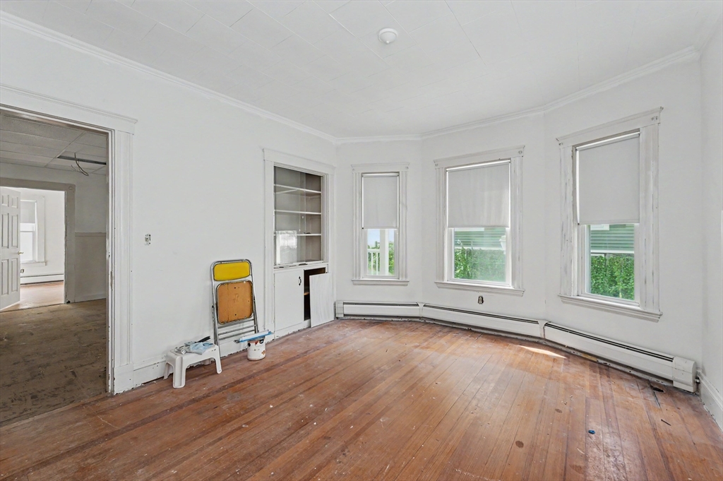 9 Bourne St Property Photo 6