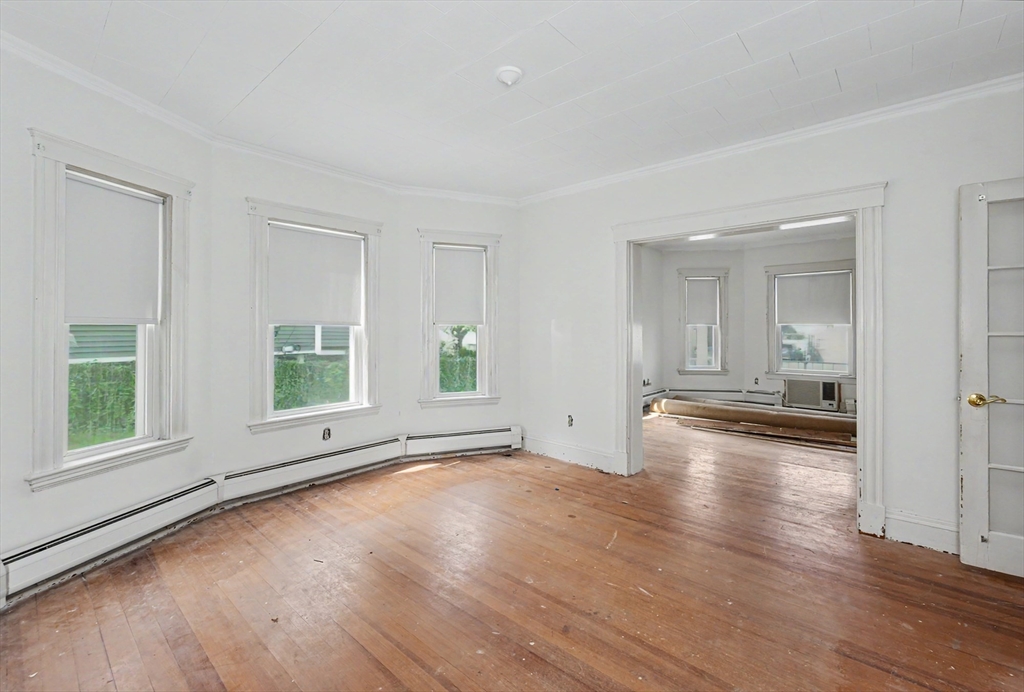 9 Bourne St Property Photo 7