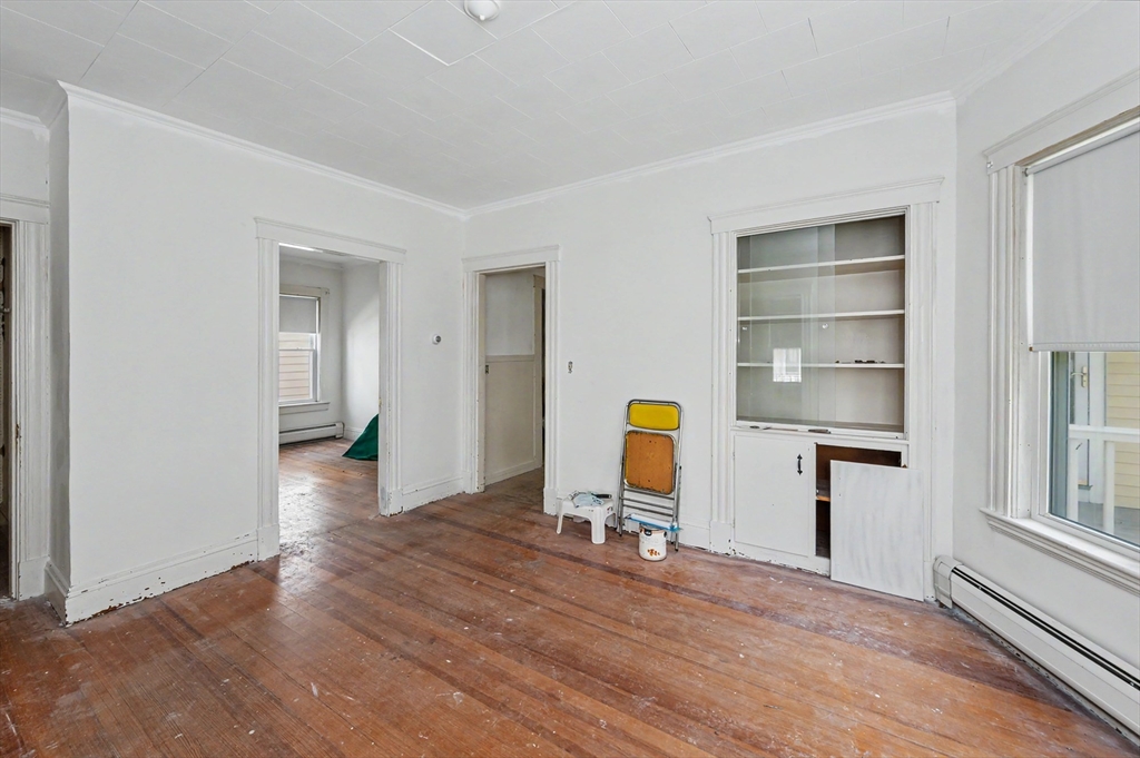 9 Bourne St Property Photo 8