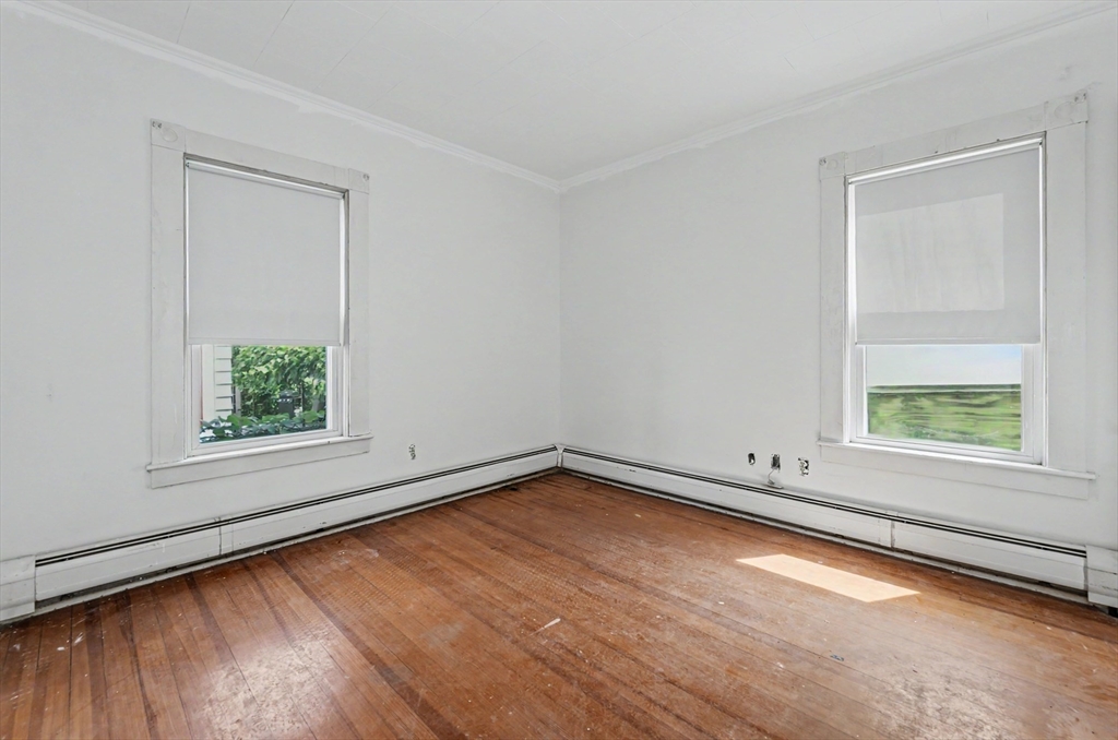 9 Bourne St Property Photo 11