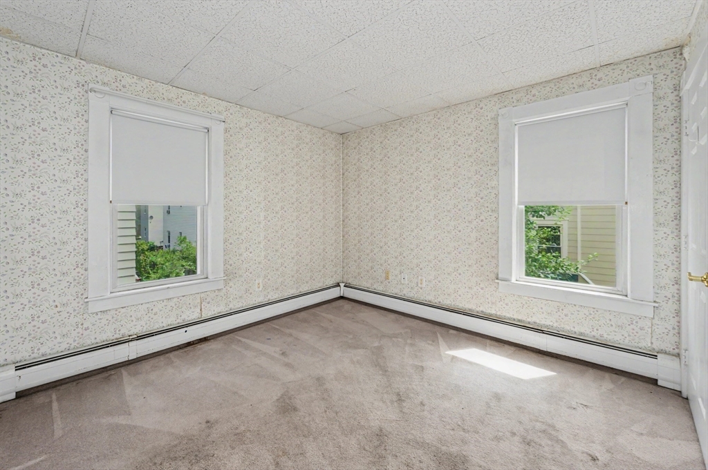 9 Bourne St Property Photo 16