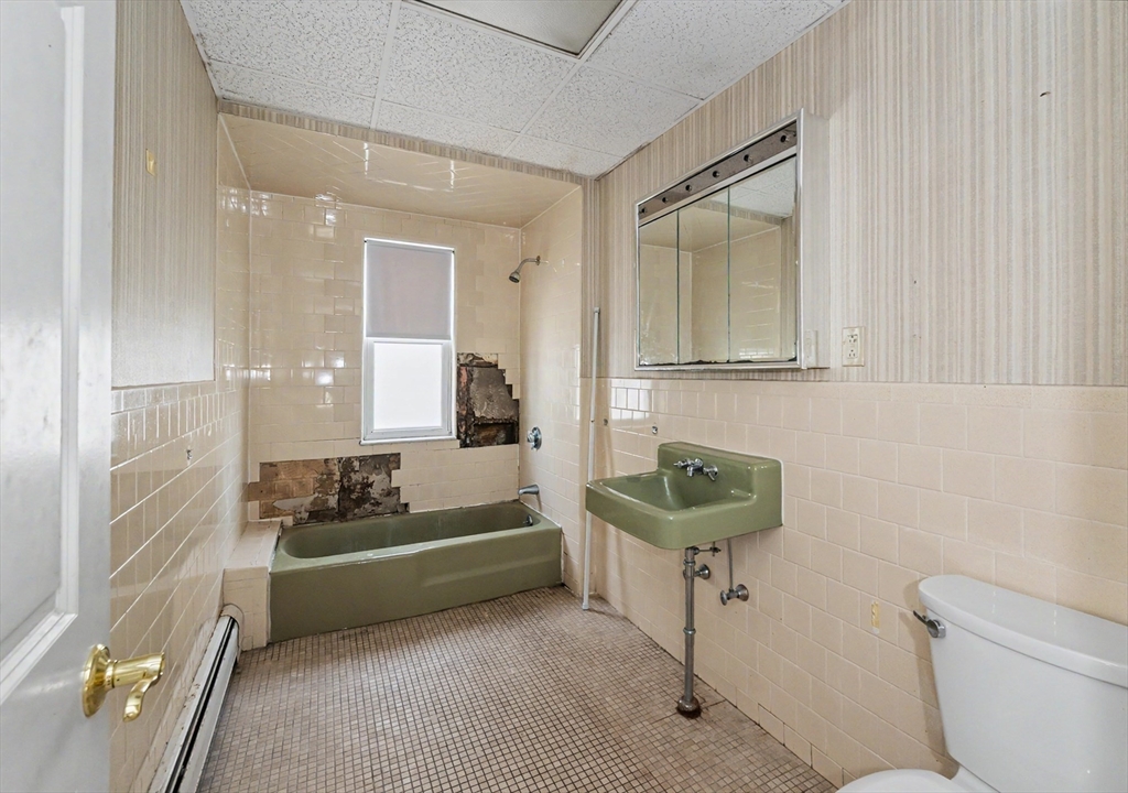 9 Bourne St Property Photo 24