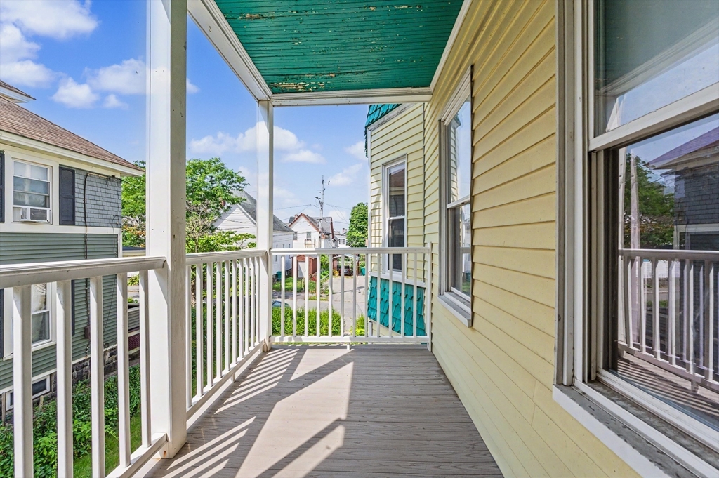 9 Bourne St Property Photo 25