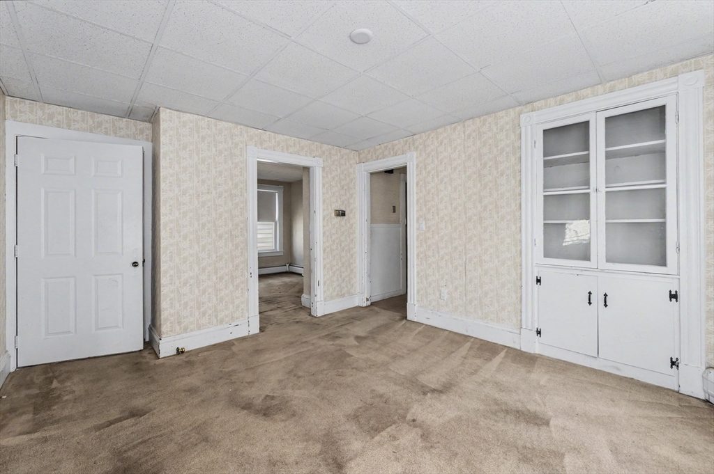 9 Bourne St Property Photo 32