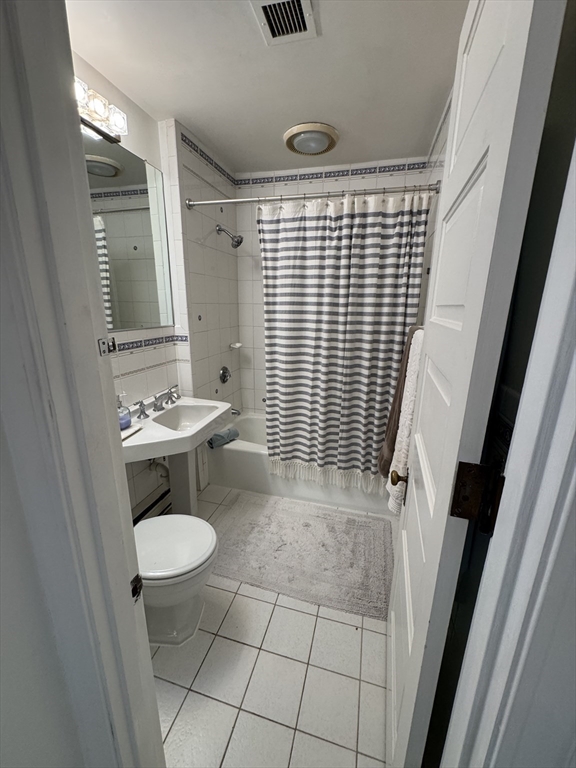 600 Washington St # 2 Property Photo 9
