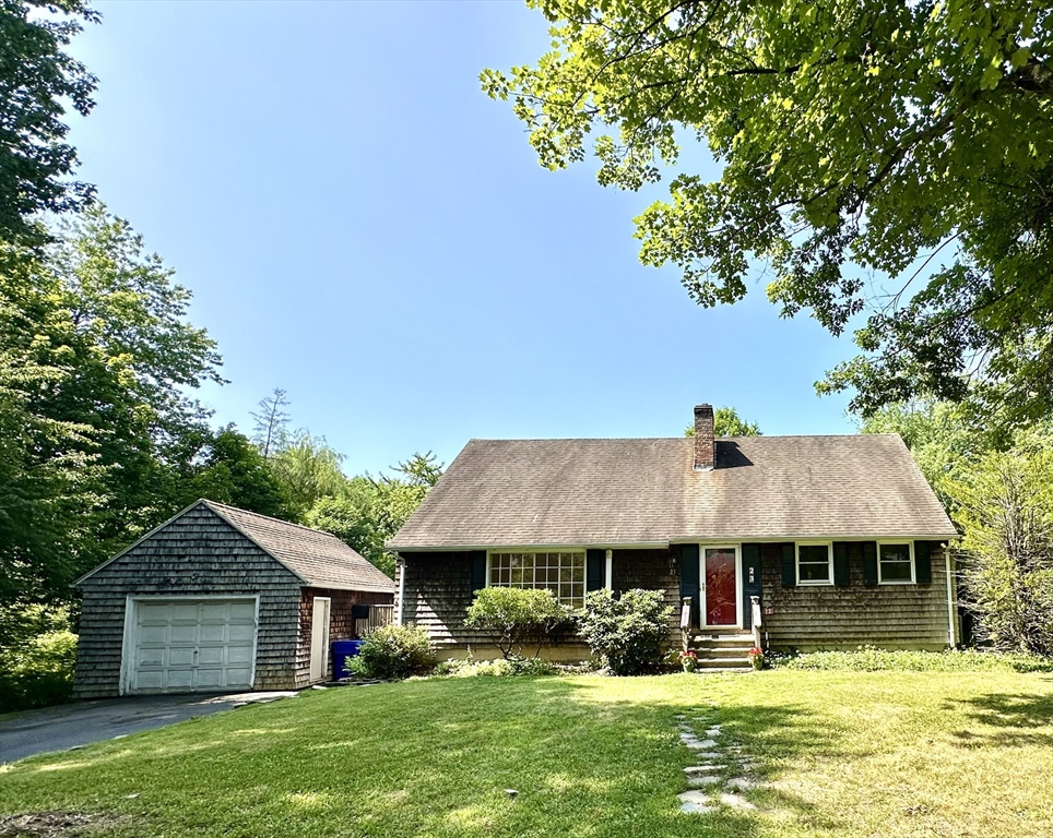 23 South Mount Holyoke Dr Property Photo 1