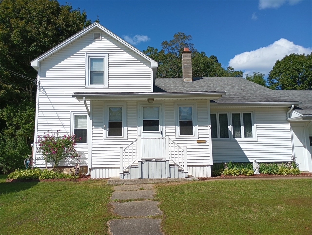 93 Pine St Property Photo 1