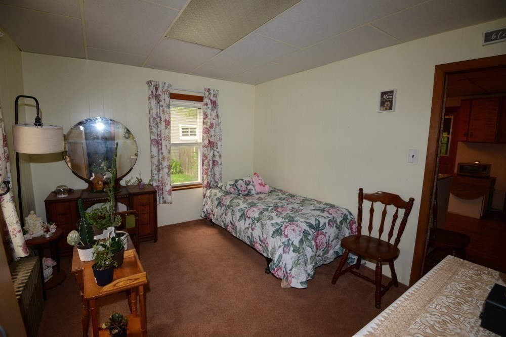 93 Pine St Property Photo 13