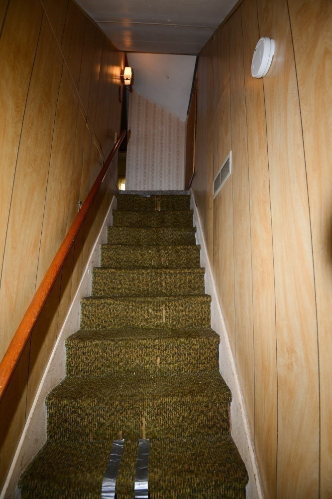 93 Pine St Property Photo 27