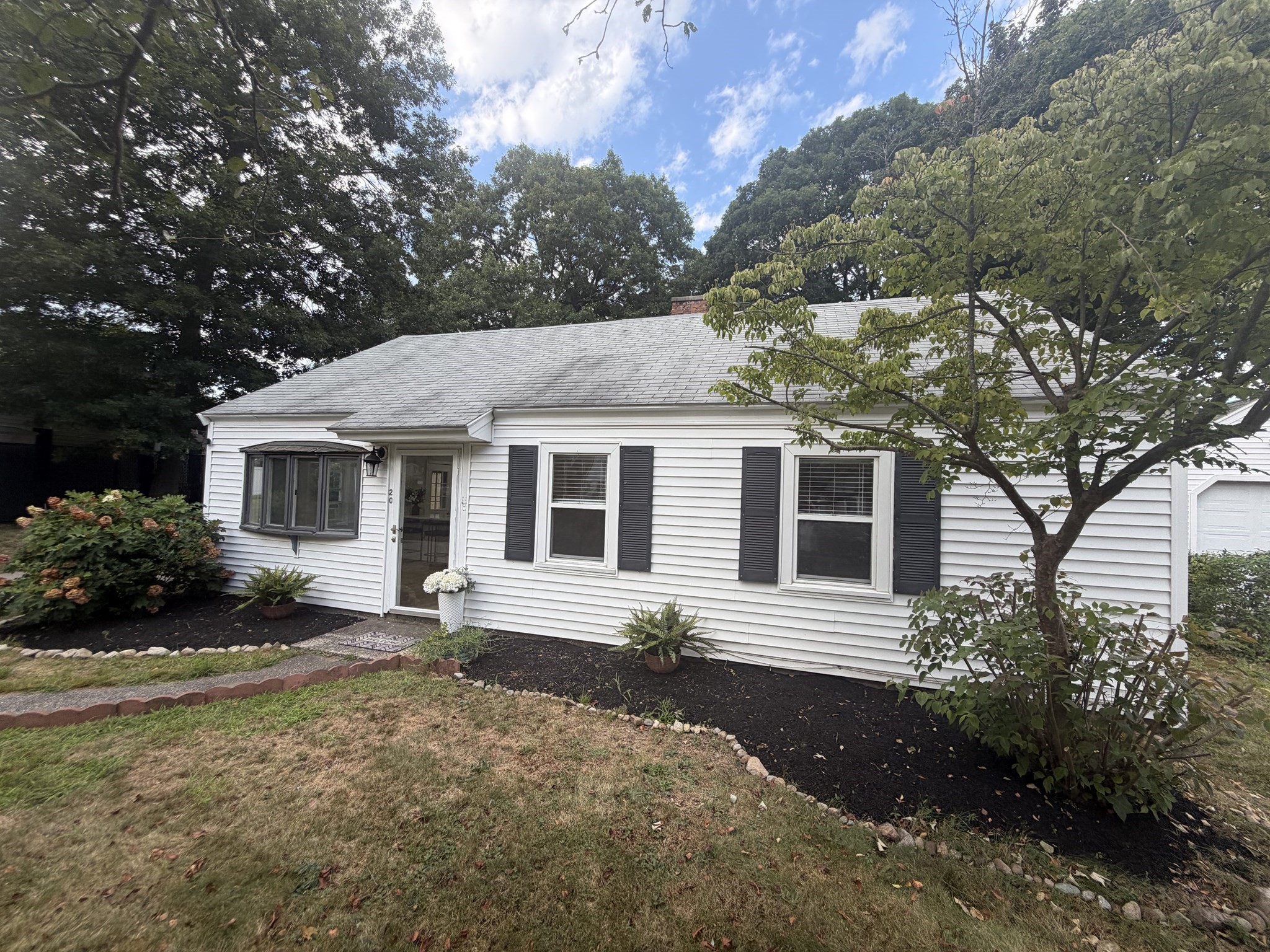 20 Rayburn Rd Property Photo 1