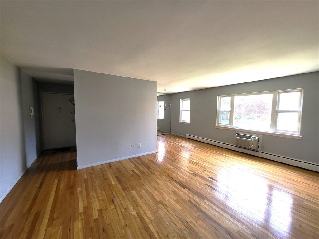 164 Regency Park Dr # 164 Property Photo 8