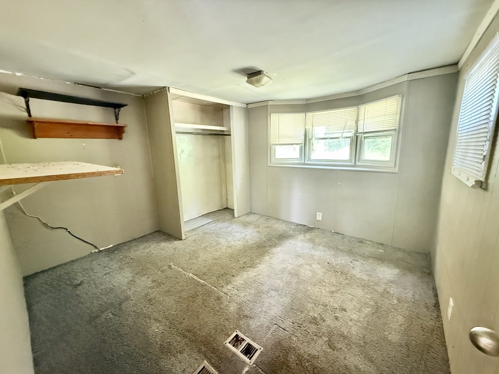 868 Southampton Rd # 72 Property Photo 16