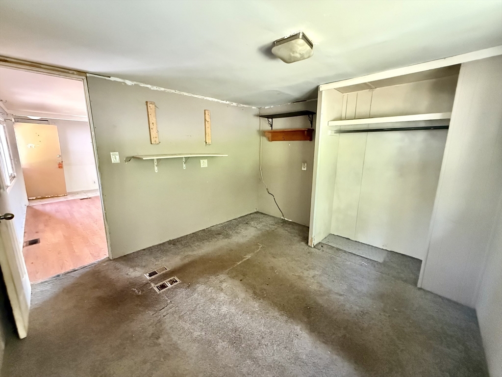 868 Southampton Rd # 72 Property Photo 17