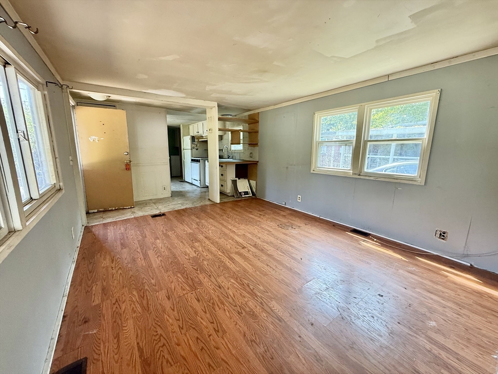 868 Southampton Rd # 72 Property Photo 18