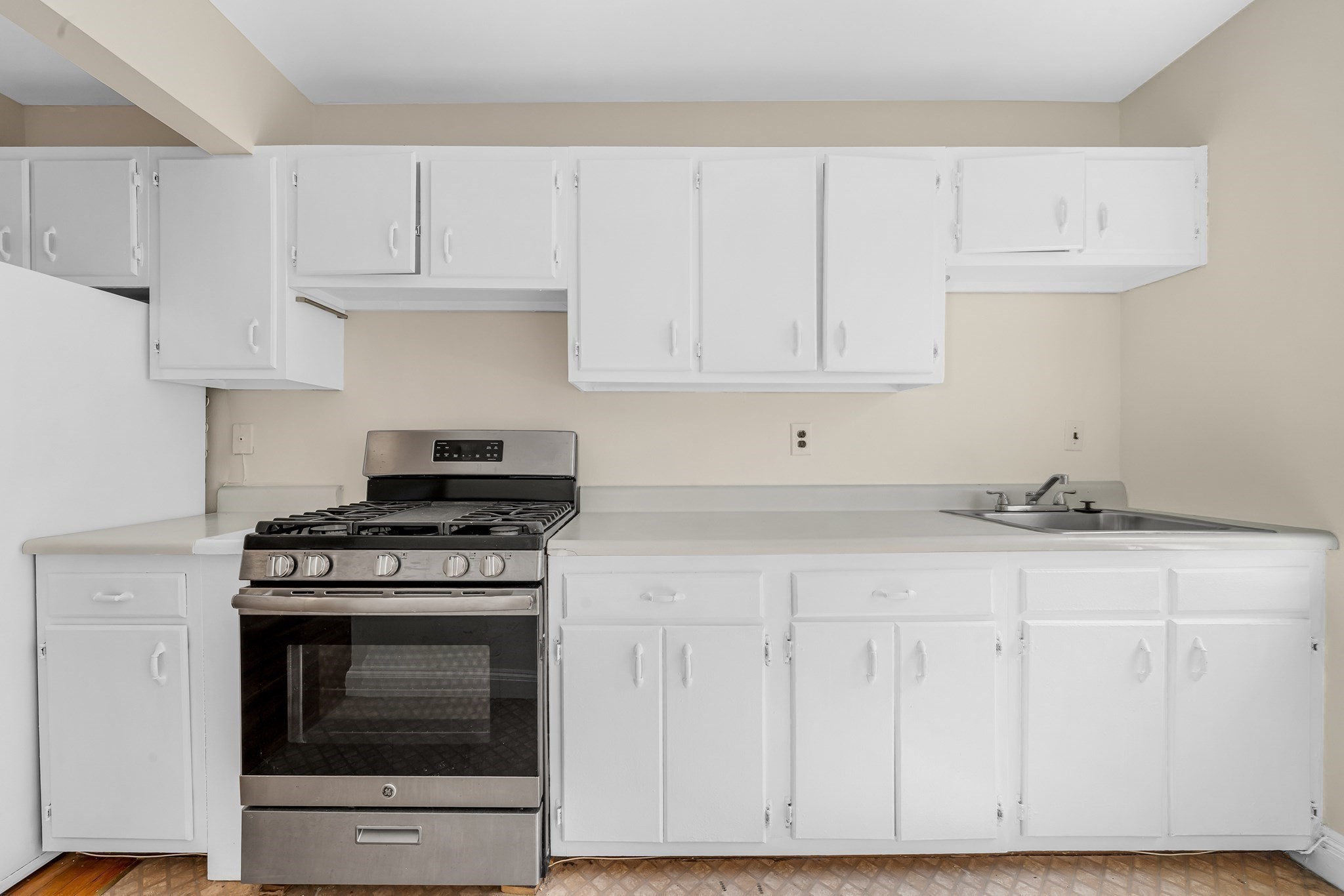 395 Broadway Property Photo 7