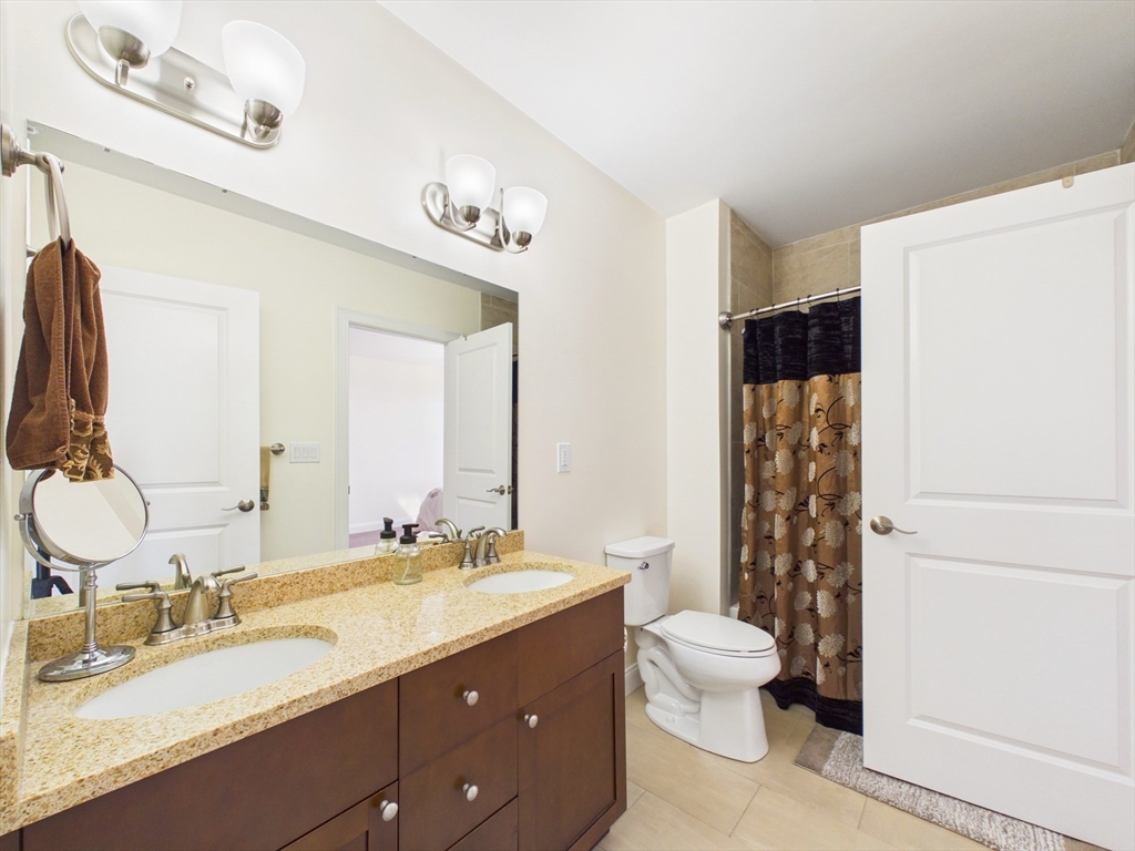 70 Endicott # 106 Property Photo 17