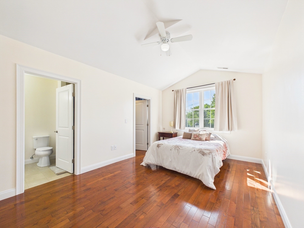 70 Endicott # 106 Property Photo 18