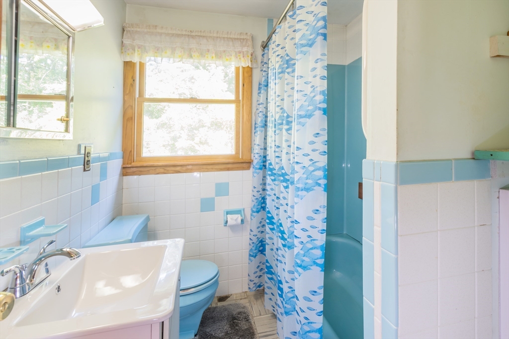 29 Puritan Rd Property Photo 6