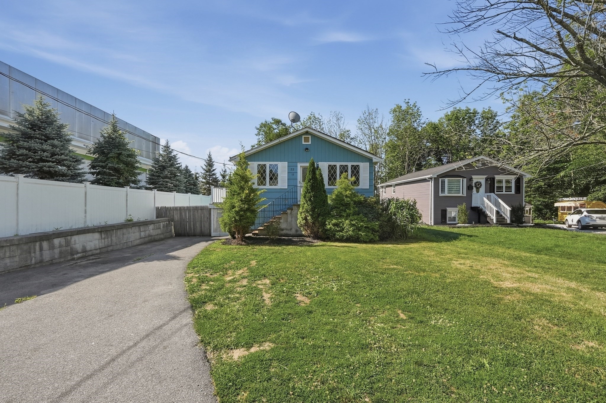 22 Hayward Ave Property Photo 1