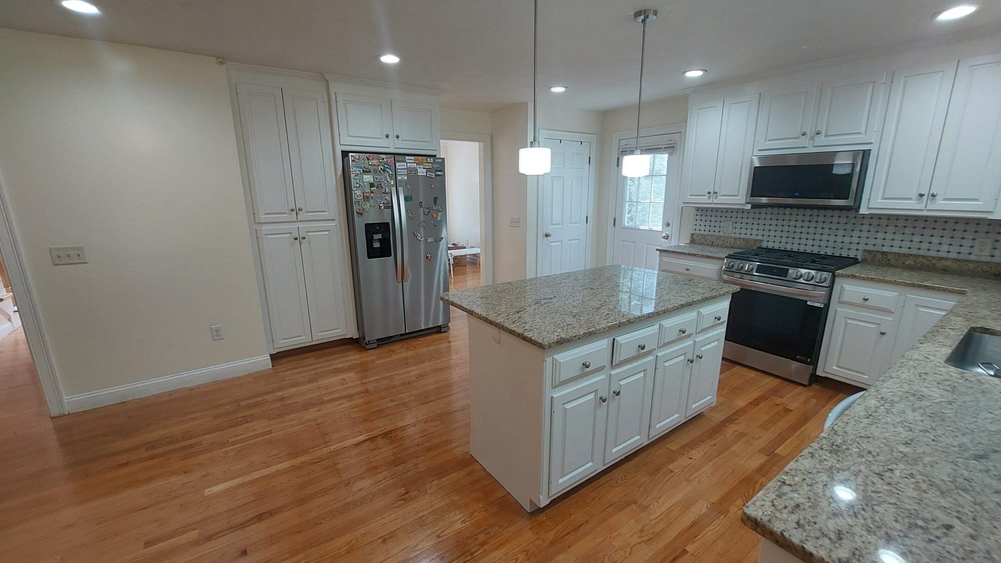 339 Poplar St. Property Photo 3