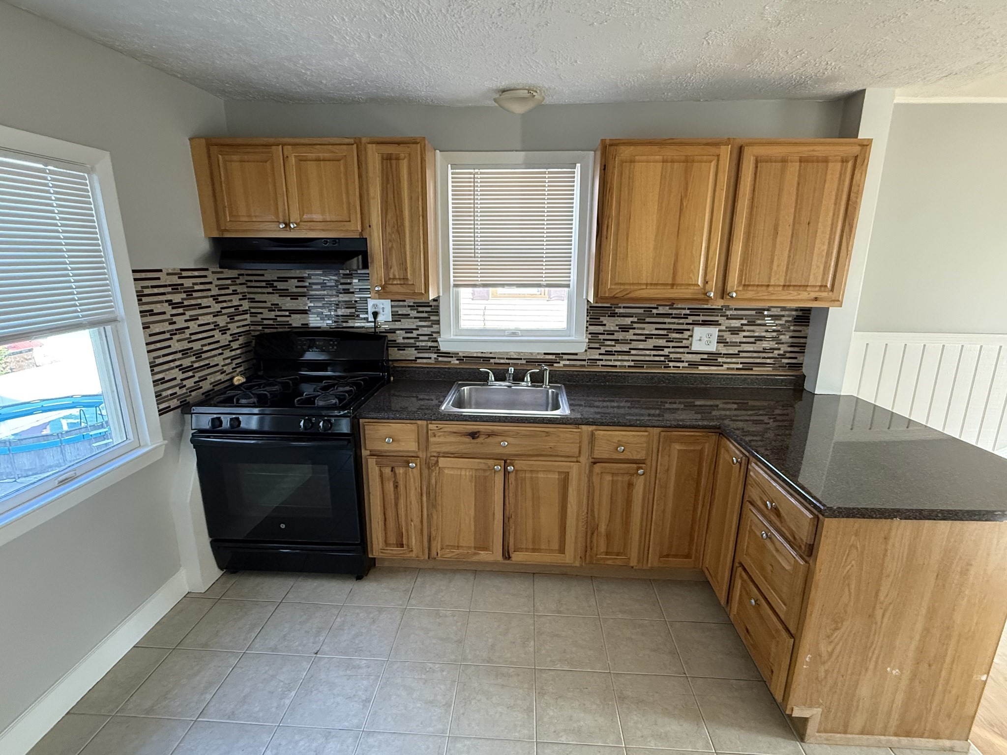 17 Alice Ave Property Photo 25