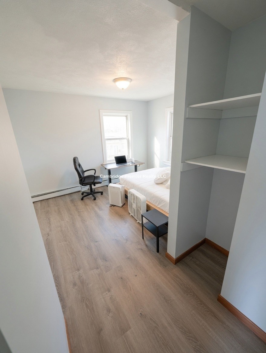 89 Webster Ave # 3 Property Photo 11