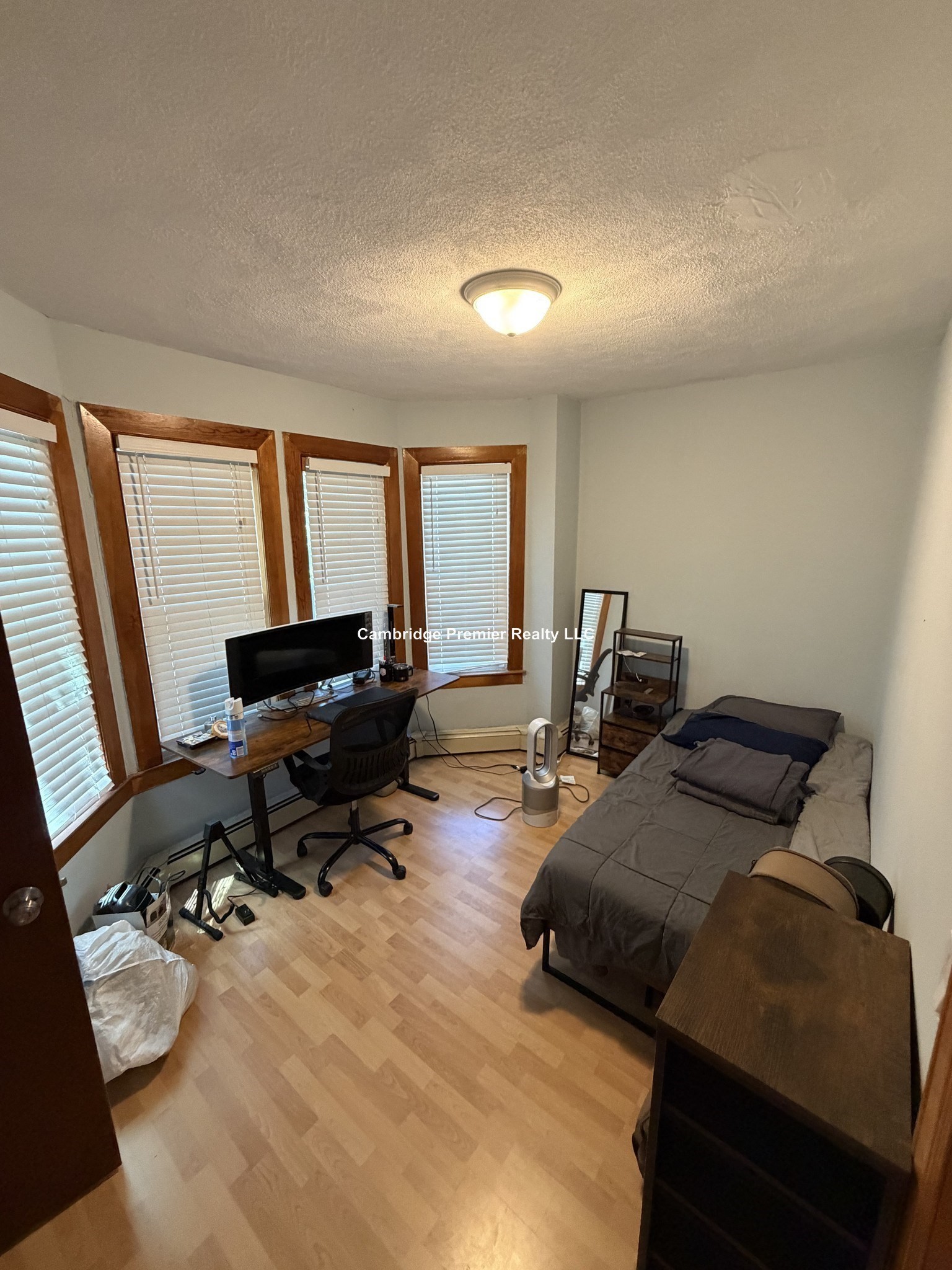 89 Webster Ave # 3 Property Photo 14