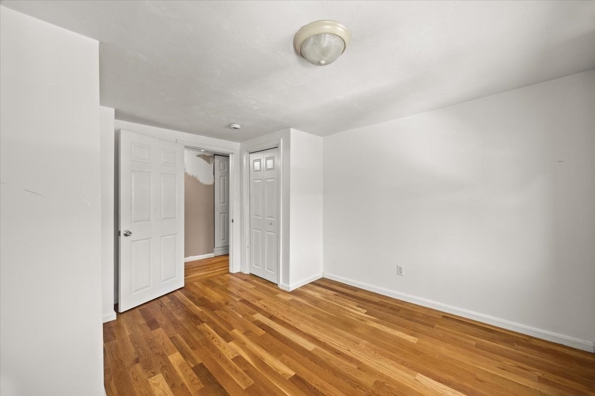 69 Front St Property Photo 12