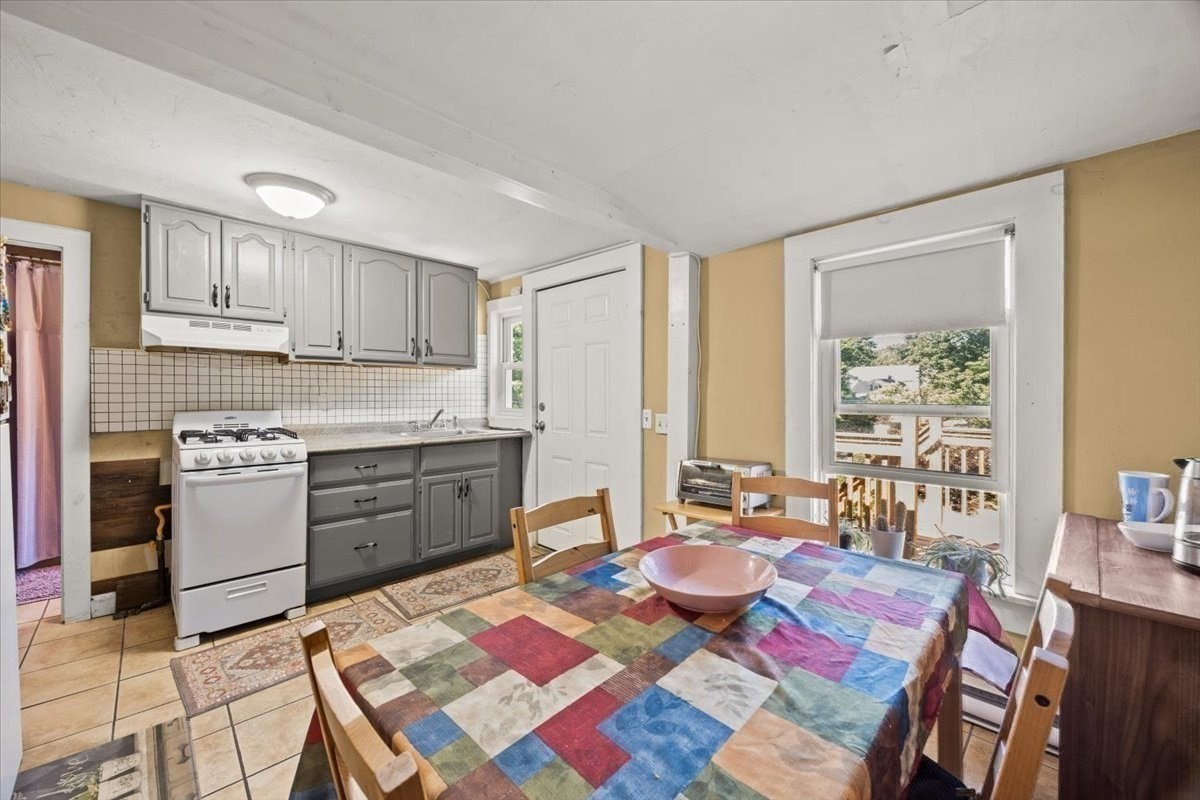 69 Front St Property Photo 30
