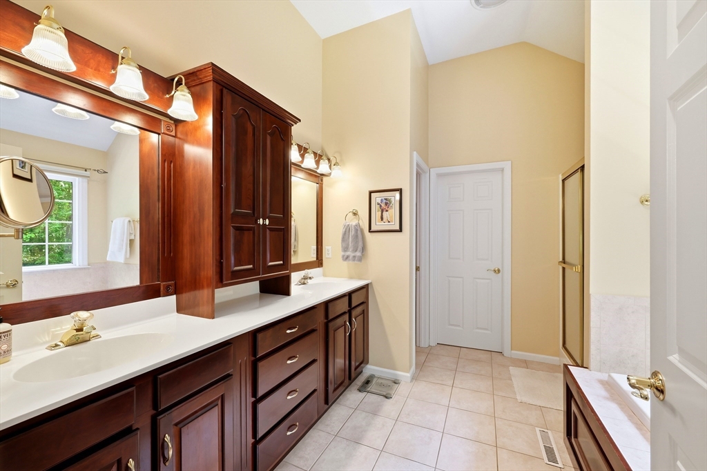 8 Wintergreen Cir Property Photo 28