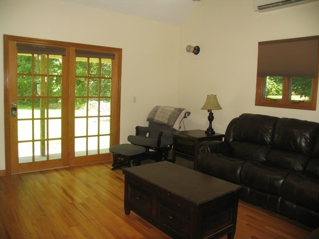 85 Thayer Property Photo 14